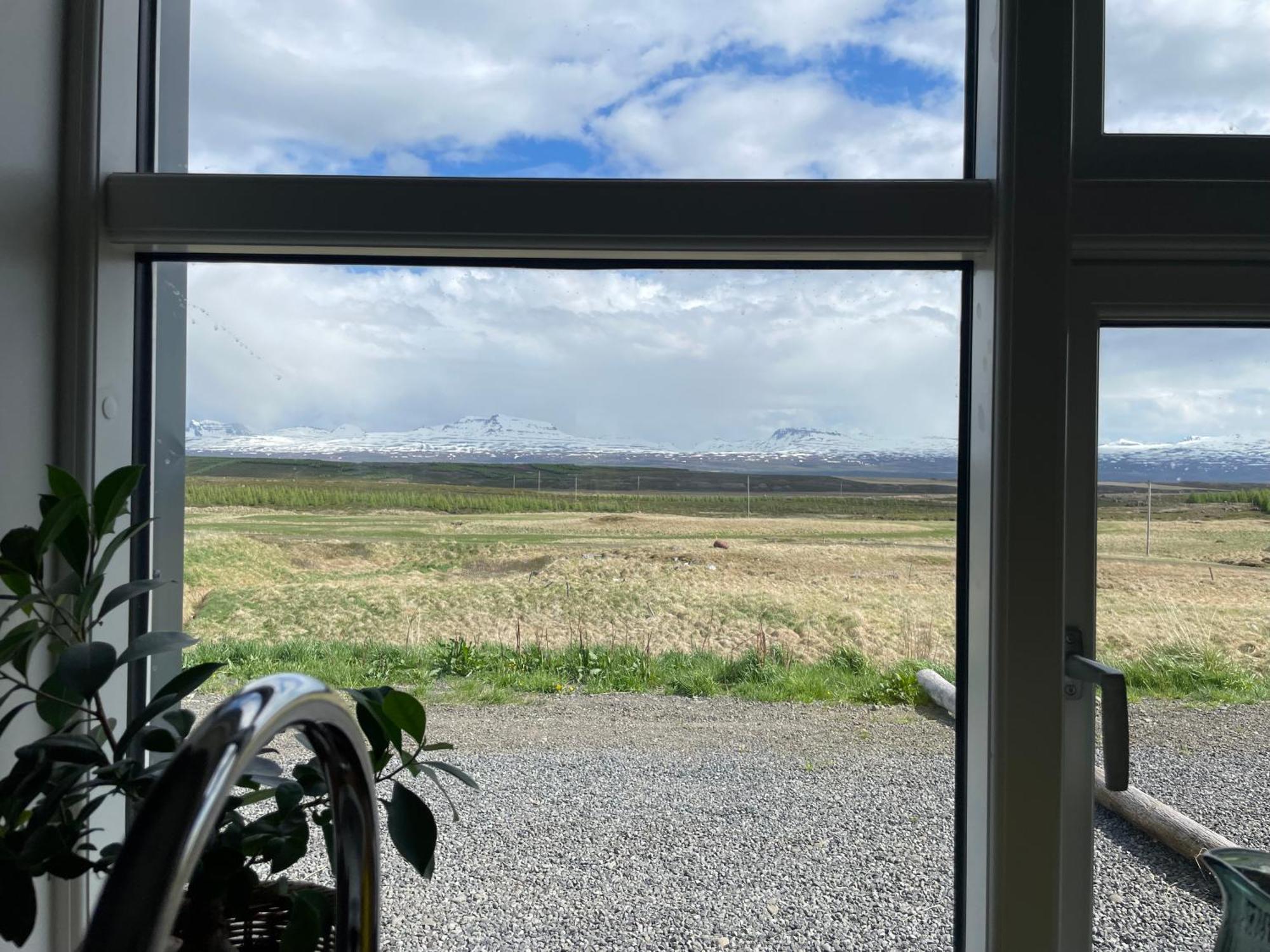 Lindarholl Guesthouse Stori-Bakki Экстерьер фото
